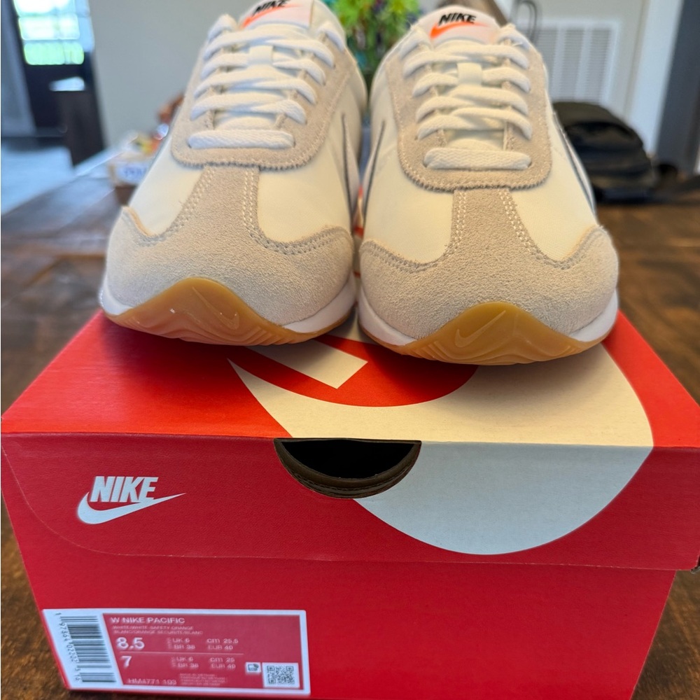 Nike Cream and White Gum-Sole Retro Runners